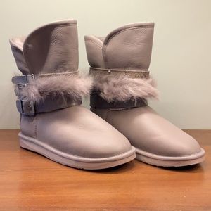 Grey faux fur boots, size 6